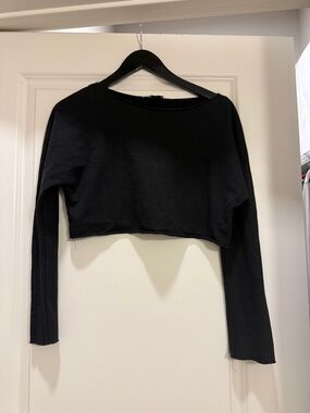 Zara Black Long-Sleeve Cropped Top